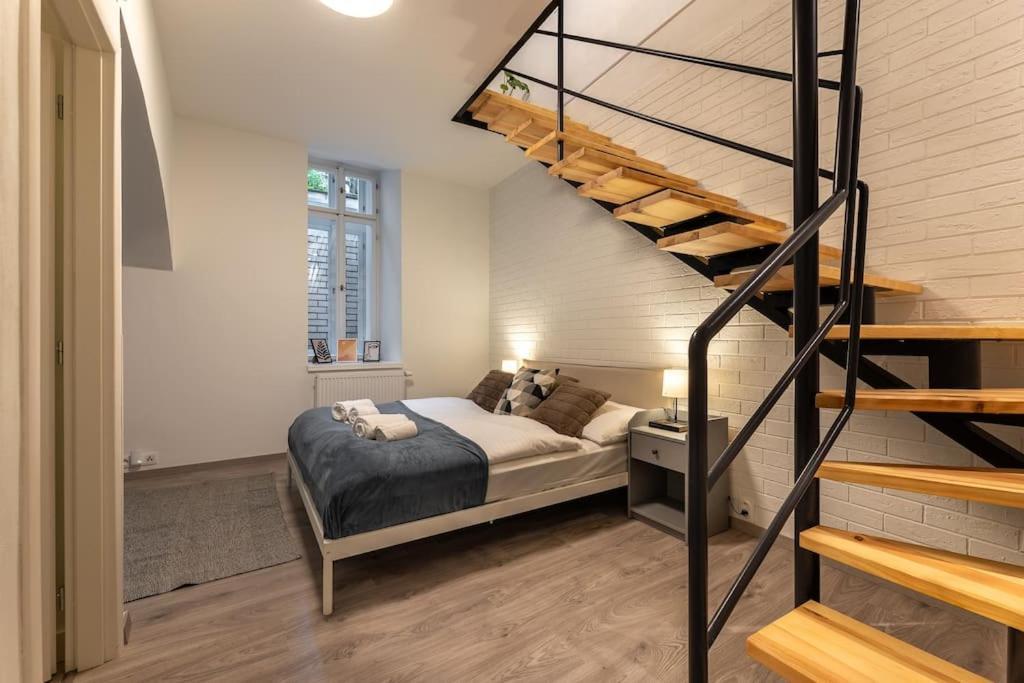 דירות Eclectic And Design Duplex In פראג מראה חיצוני תמונה